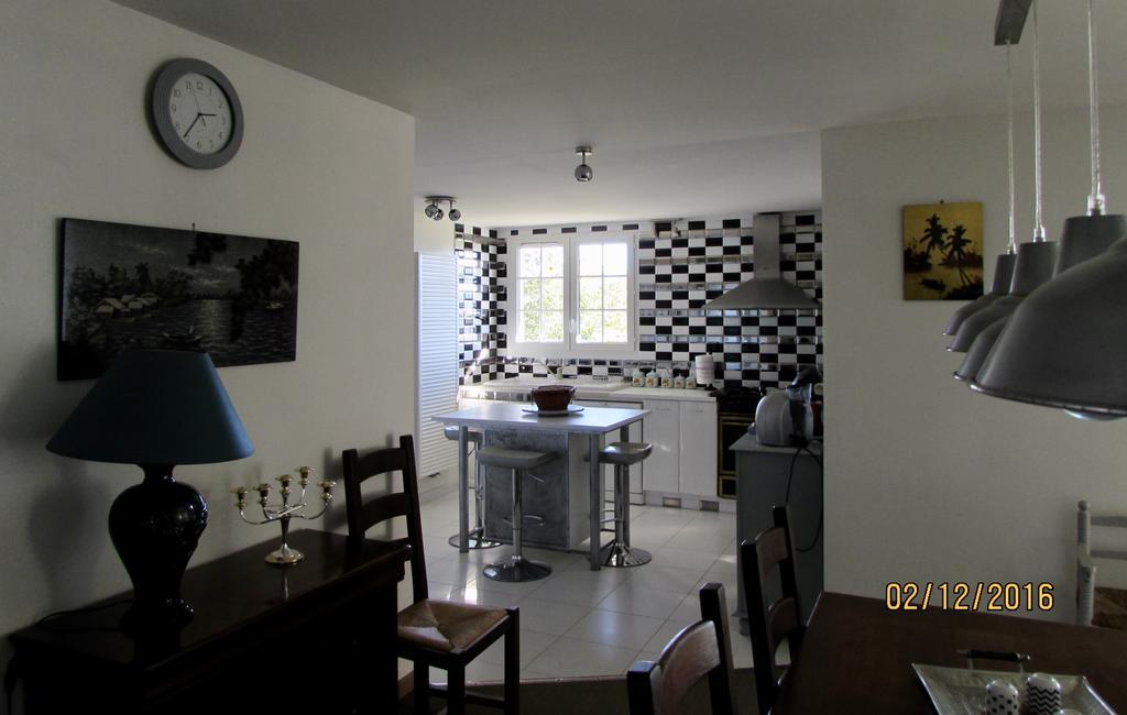 Les Gites De La Maison Bleue D'Estialescq Εξωτερικό φωτογραφία